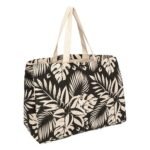 Cotton shopping bag decorated with jungle design