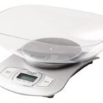 Kitchen scale with a bowl